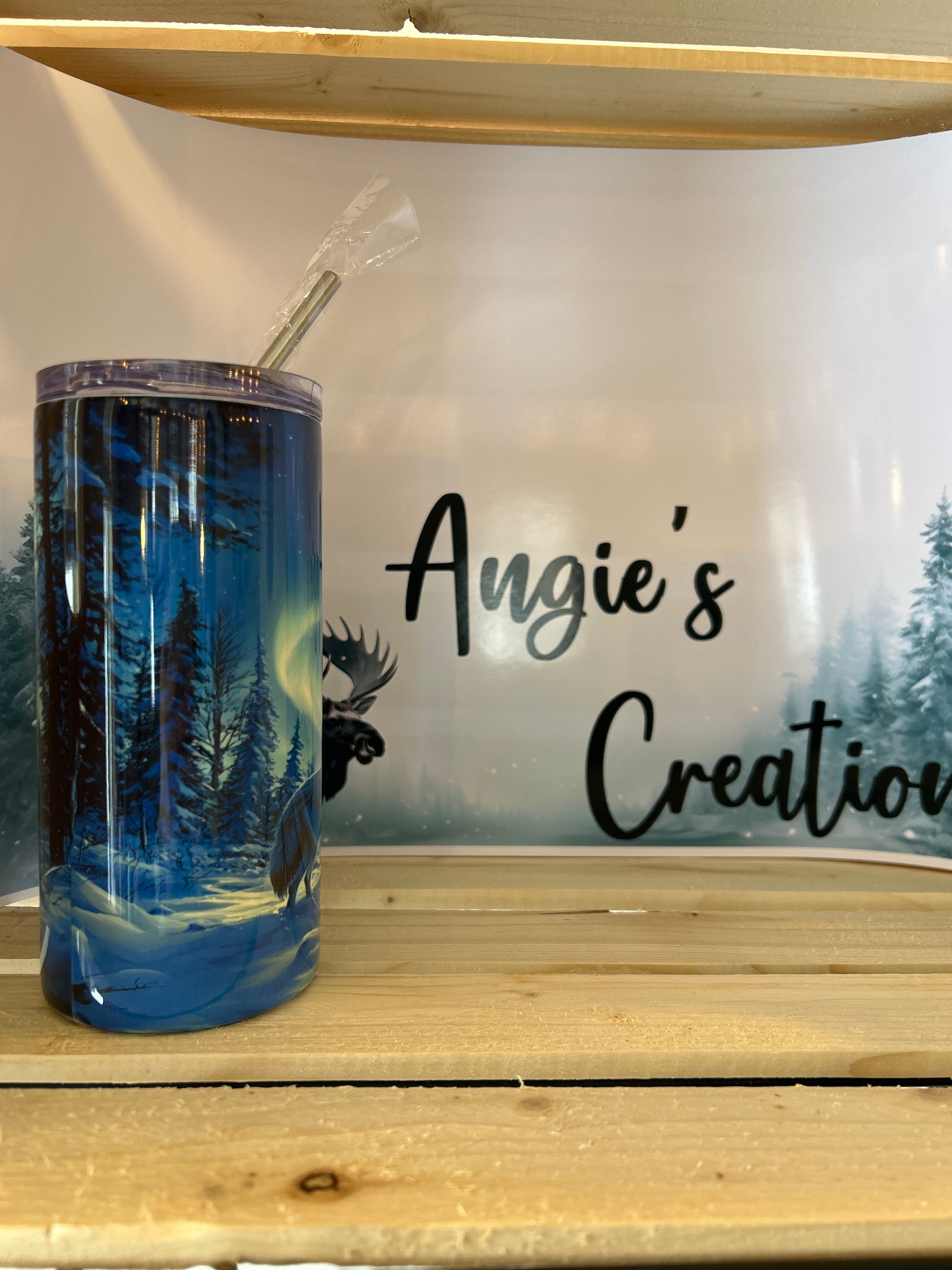 Standing Wolf Aurora Borealis 16oz Tumbler