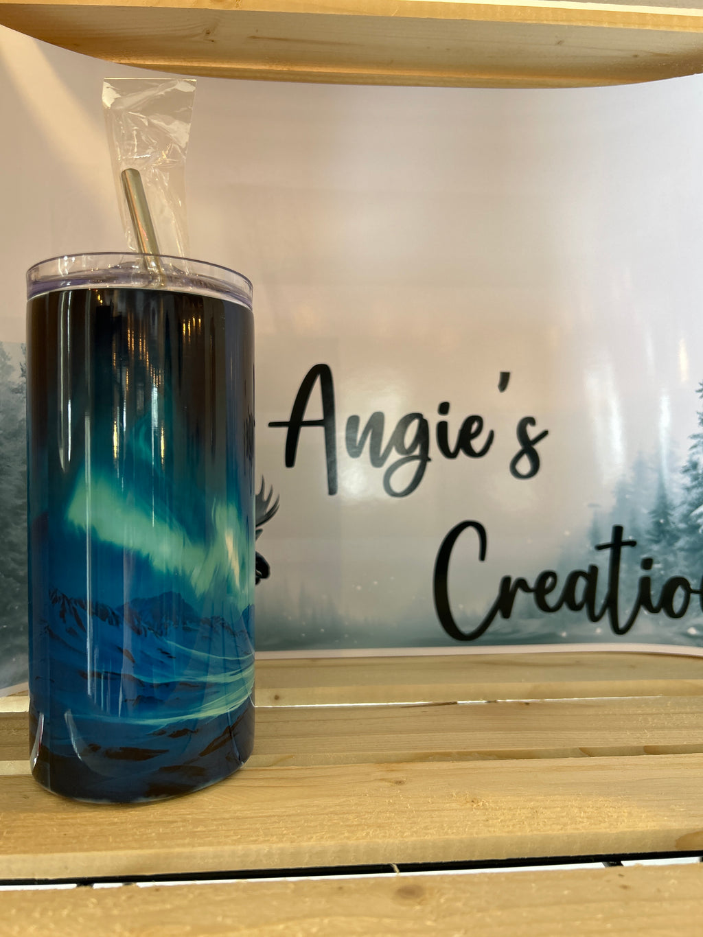 Sitting Wolf Aurora Borealis 16oz Tumbler